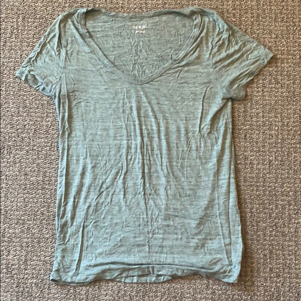 Women’s v-neck